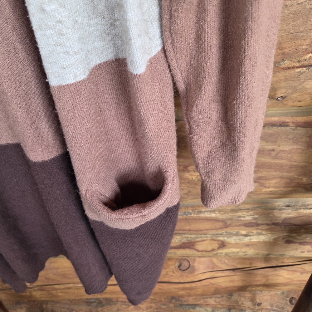 Colorblock Cardigan In Neutral Colors - Fall Transitional Wardrobe Long Sweater - Picture 6 of 8